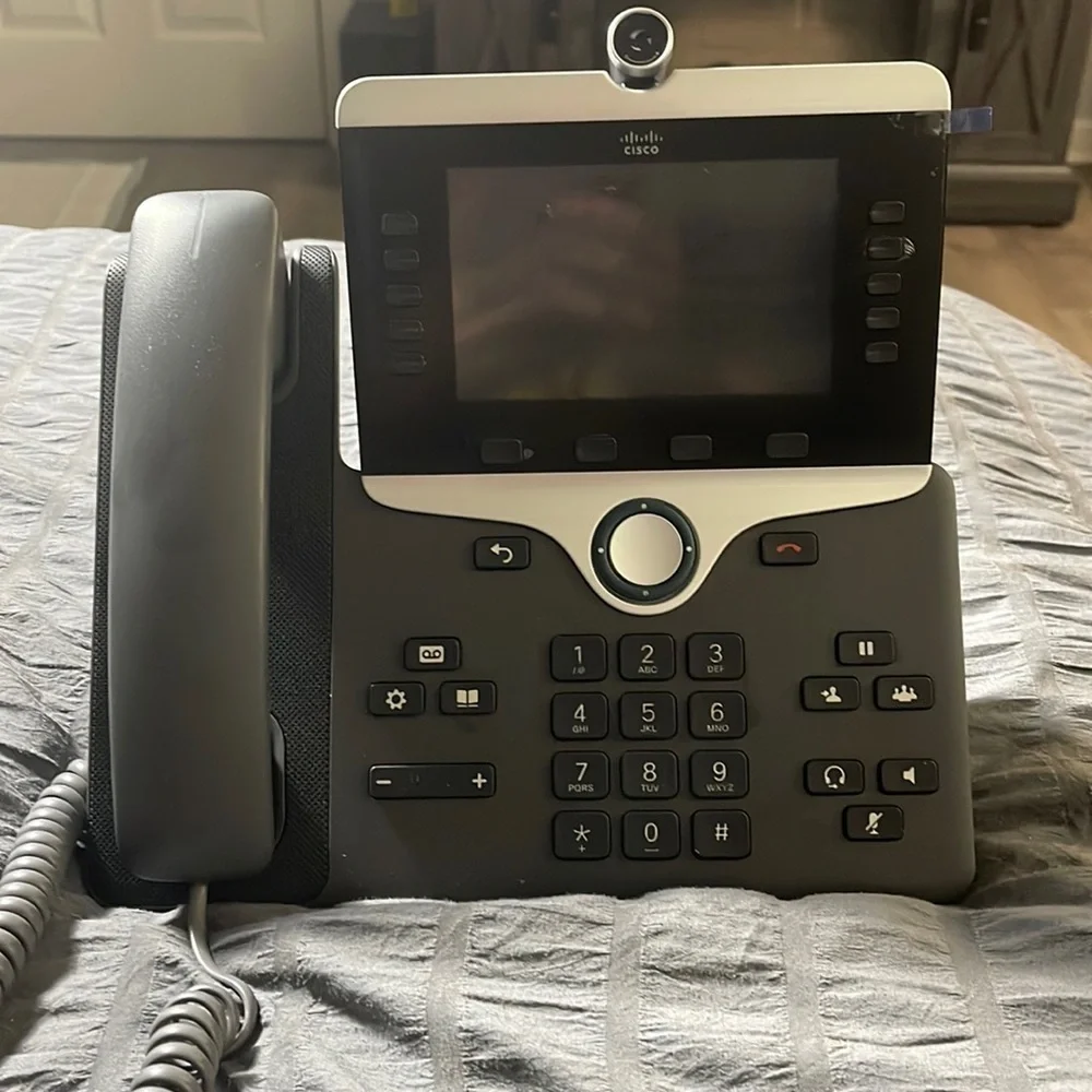 Cisco CP-8865 IP Phone- LIke new-still has plasti on screen - Picture 1 of 12